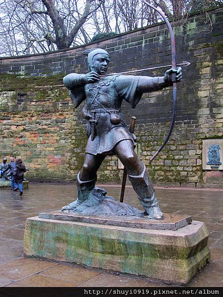 Robin Hood Statue