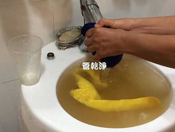 水管清洗 水管噴出果汁？ (新北 新店 安詳路 水管清洗 )