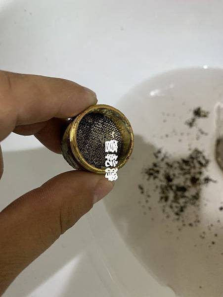 洗水管 水管噴出鐵鏽水？ 新竹 香山 香村路 清洗水管