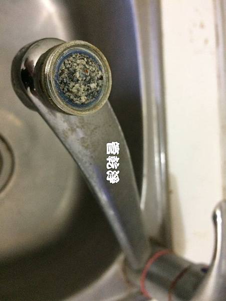 熱水管有白色結晶？ 新竹 湖口 德和路 清洗水管