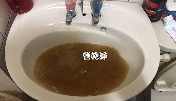 水龍頭流出噁爆髒水？ 新竹 竹東 永康街 清洗水管 (管乾淨