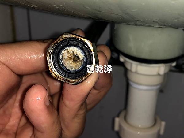 水管管壁佈滿水晶？ 新竹 竹北 和平路 水管清洗 (管乾淨)