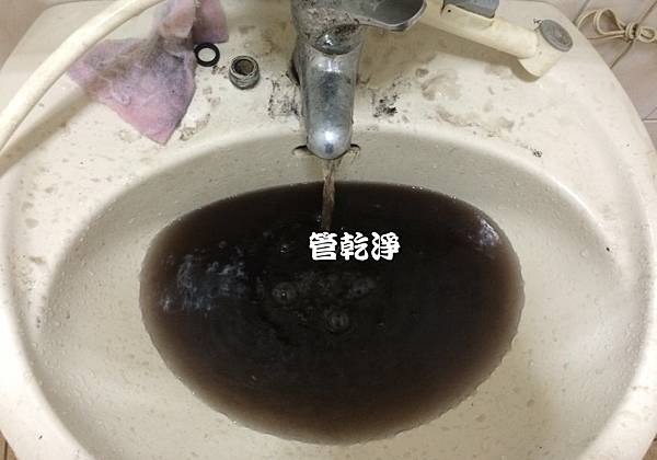 我家有青草茶？ 新竹 竹北 長青路 清洗水管 (管乾淨)