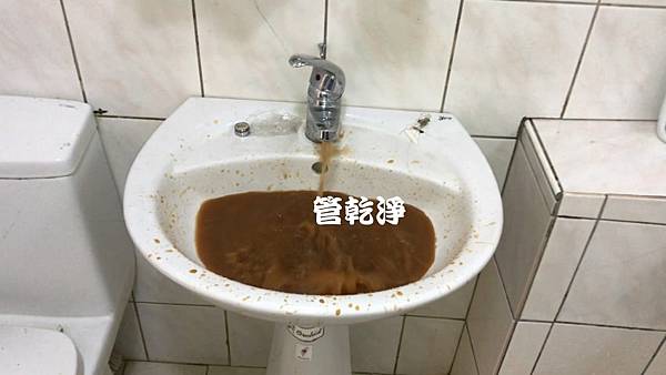 打開龍頭就有十全大補湯？ 新北三重力行路 水管清洗(管乾淨)