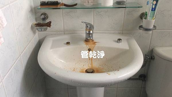 打開水龍頭就流出冬瓜茶？ 台中 北屯 大連路 水管清洗