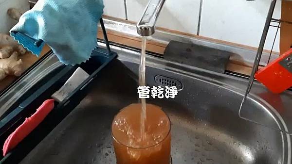 龍頭流出咖啡.. 台中 東區 進化路 清洗水管 (管乾淨) 