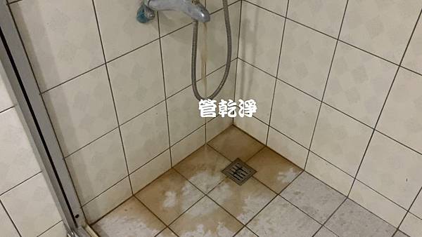 lusea002.jpg lusea002.jpg