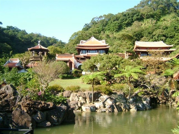 遠眺南樓