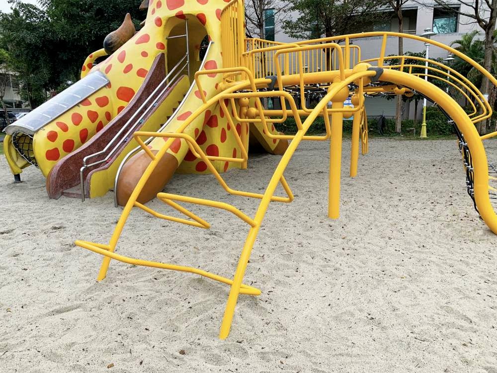08-1000.jpg 長頸鹿親子公園│花蓮市│小資爸親子旅遊團