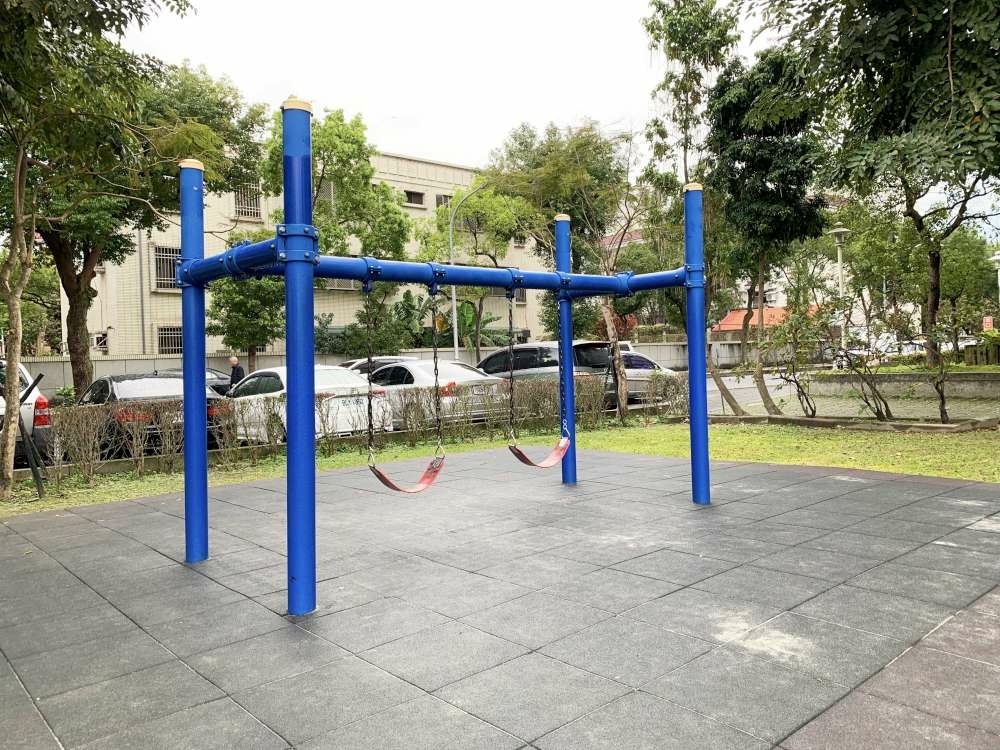 24-1000.jpg 長頸鹿親子公園│花蓮市│小資爸親子旅遊團