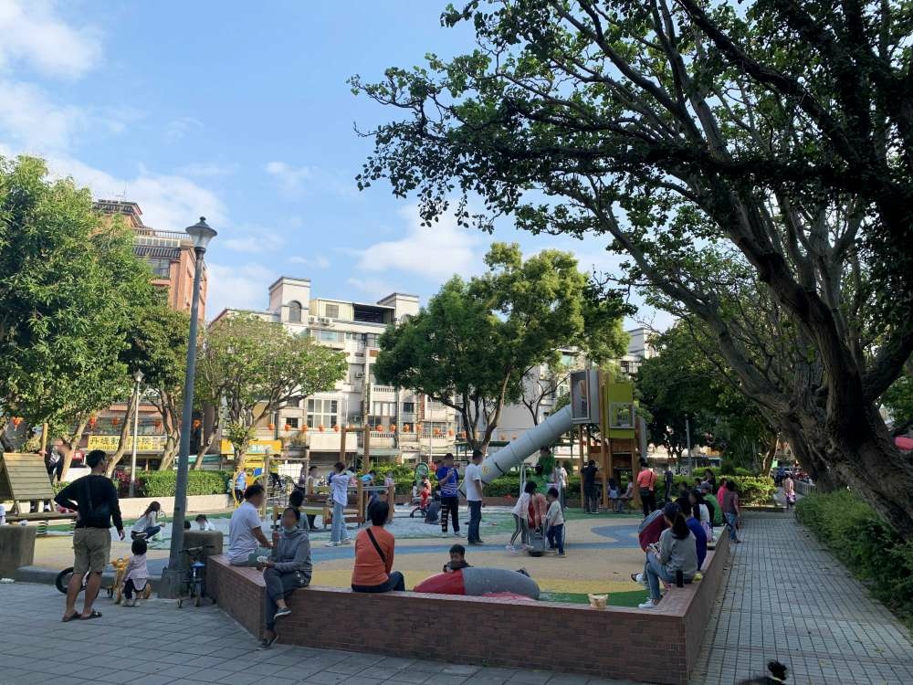 02-1000.jpg 知行公園│台北市│北投區│小資爸親子旅遊團