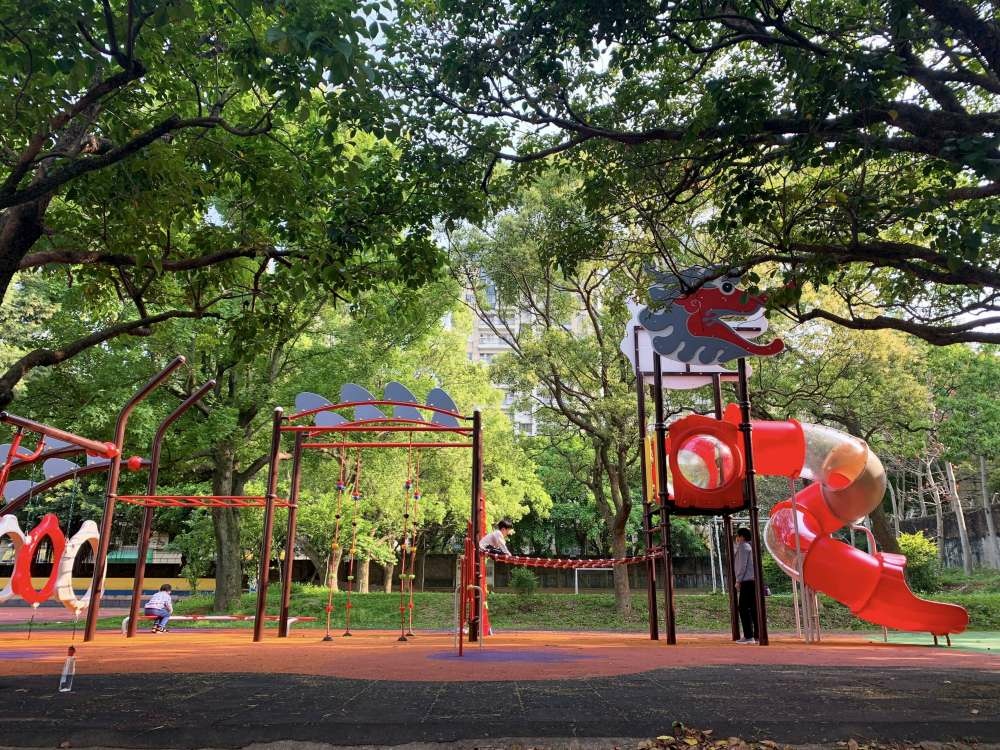 03-1000.jpg 潛龍國小│桃園市│龍潭區│小資爸親子旅遊團