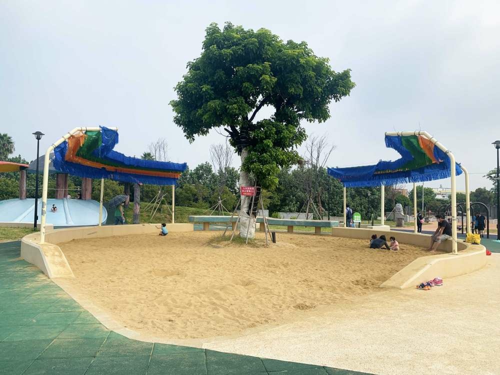 獅山多功能運動公園│苗栗縣│竹南鎮│小資爸親子旅遊團