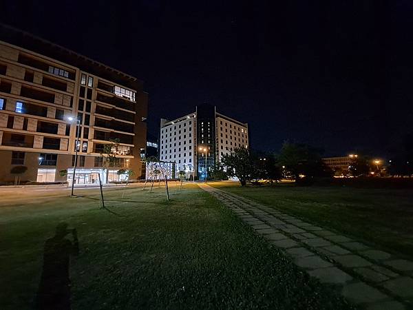 Ultra_wide_Night_mode_4.jpg