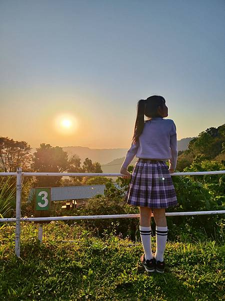【苗栗露營】泰安楓李小棧露營區～高海拔看夕陽、雲海的好去處!