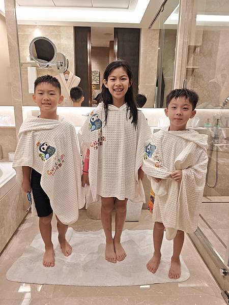 【澳門親子】澳門銀河度假酒店必玩天浪淘園~造浪池、透明飄飄河