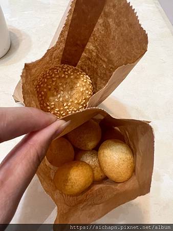 [美食] 新北/新莊-QQ蛋 芝麻球｜新莊必吃QQ球 生意好