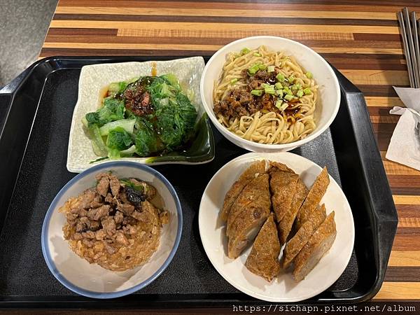 [美食] 桃園/大溪-游記百年油飯｜大溪老街傳承百年的熱門古