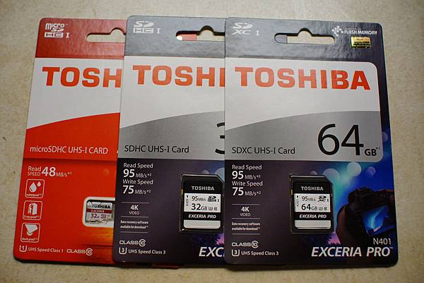 Toshiba SDXC 64MB & 32MB