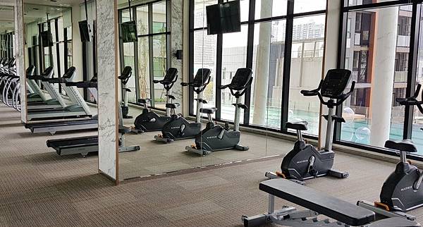 1552623561-life-asoke-gym.jpg