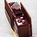 黑莓巧克力蛋糕．煙燻巧克力甘納許.jpg