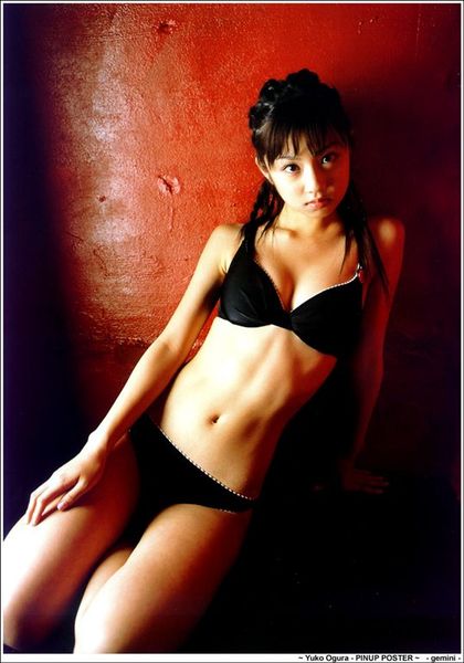 gem_yuko_ogura_pinup_poster021.jpg