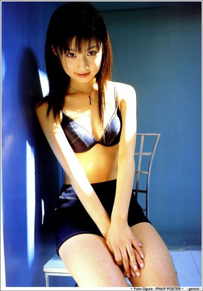 gem_yuko_ogura_pinup_poster041.jpg