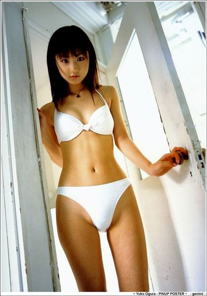 gem_yuko_ogura_pinup_poster046.jpg