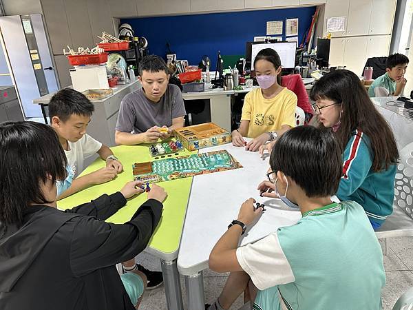 113下第14-15週回顧 - 獨研成果分享、談老偷懶中 113下第14-15週回顧 - 獨研成果分享、談老偷懶中