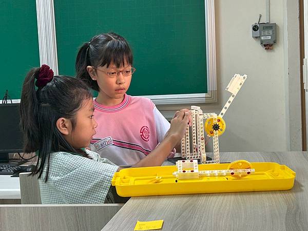 LINE_ALBUM_第三週-數理_250923_19.jpg LINE_ALBUM_第三週-數理_250923_19.jpg