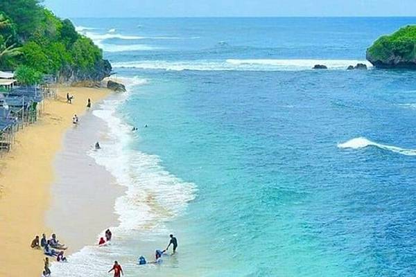 Wisata Pasir Putih Gunung Kidul.jpg Wisata Pasir Putih Gunung Kidul.jpg