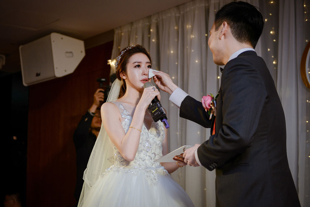 1044略大.jpg 1044略大.jpg