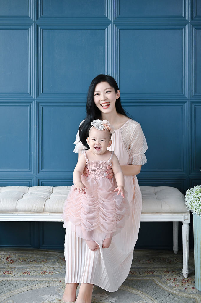 台北親子寫真 週歲寫真 寶寶寫真 琪琪小姐與喬先生 主播媽咪戴心怡 台北親子寫真 週歲寫真 寶寶寫真 琪琪小姐與喬先生 主播媽咪戴心怡