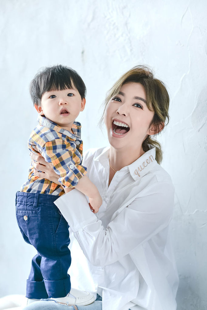 琪琪小姐與喬先生 台北親子寫真 藝人芳瑜 琪琪小姐與喬先生 台北親子寫真 藝人芳瑜