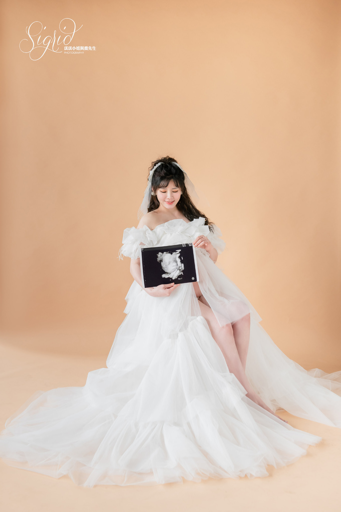 琪琪小姐孕婦寫真Apple 琪琪小姐孕婦寫真Apple