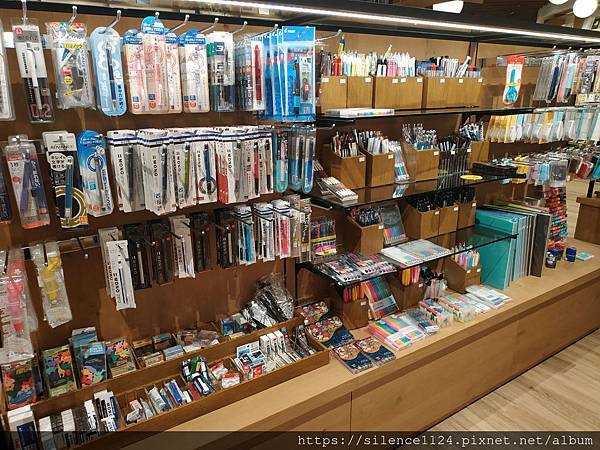 【攝影旅行】南港蔦屋書店開幕了！日本文具及好吃美食這邊全都有！