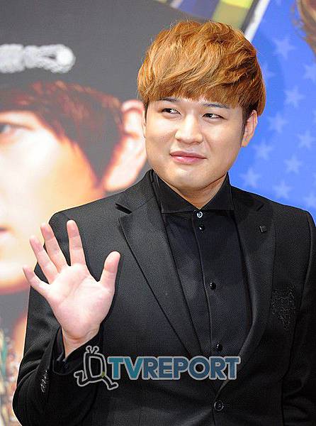 20120329_shindong_strongheart