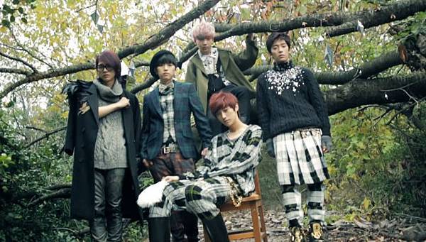 121212_b1a4_photo_bts