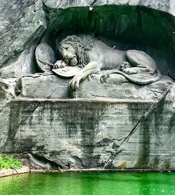 40 最美的雕塑 Lucerne lake.jpg
