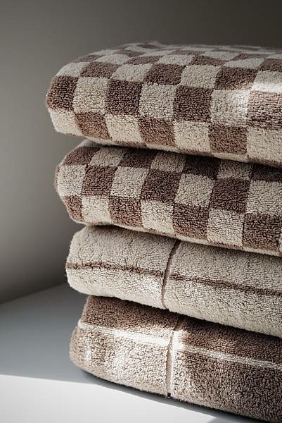 1634047632-2491998086-g_n