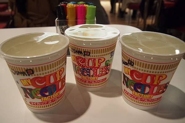 【仙蹤】大阪❤發明一個超級市場不會有的「合味道」吧.杯麵製作