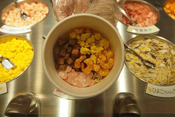 【仙蹤】大阪❤發明一個超級市場不會有的「合味道」吧.杯麵製作