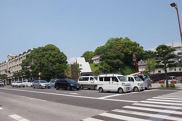 仙蹤 九州 長崎 尋找終結歷史的軌跡 上 祈願世界和平 長崎平和公園 平和祈念像 仙婆婆的腳毛遊記 痞客邦 仙蹤 九州 長崎 尋找終結歷史的軌跡 上 祈願世界和平 長崎平和公園 平和祈念像 仙婆婆的腳毛遊記 痞客邦