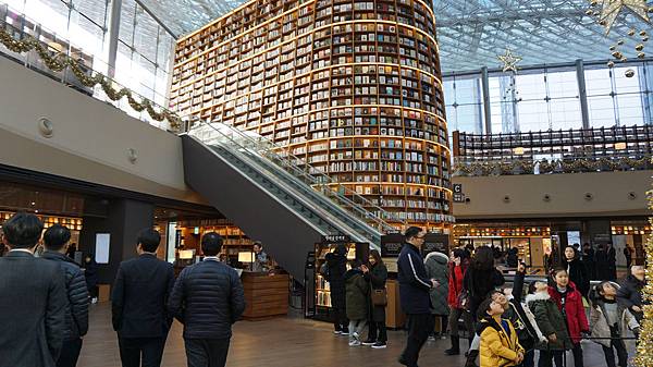 【仙蹤】韓國首爾．三成❤星空下發亮的文藝氣息．COEX Ma