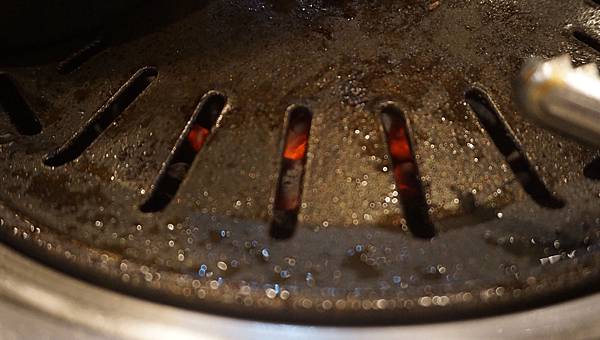 【仙蹤】韓國首爾．新設洞❤必點像牛扒一樣厚切的豬五花肉．經常