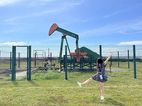 【仙蹤】汶萊❤鑽探石油的油田長怎樣？．紀念陸上油田已生產十億
