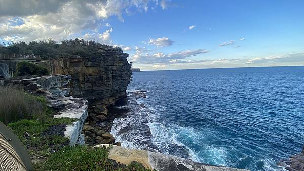 【仙蹤】澳洲．悉尼❤站在2億年懸崖看海是什麼體驗？．悉尼私房