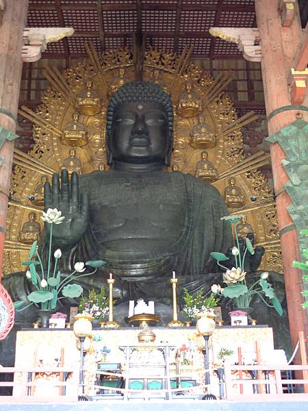 東大寺裡，這是佛教的廟