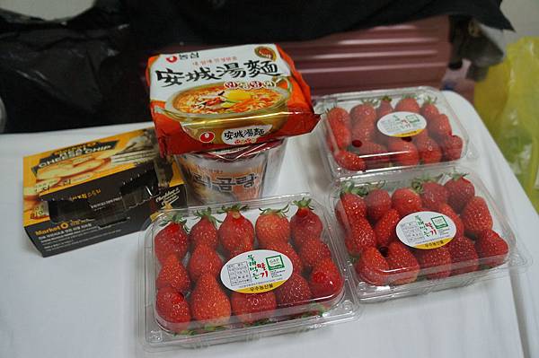 韓國草莓01.jpg
