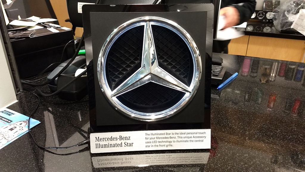 想要從美國帶車回台灣朋友大部分都考慮賓士或BMW這類進口外匯車款，原因很簡單，台灣這類進口車價格高昂，但是如果是個人自用車從加拿大及美國運車回台灣價格就便宜多了，特別是留學生運車回台還可以享受留學生條款規定節省汽車關稅及相關檢驗測試費用，一台車可以節省高達50萬元費用，全部價格會比在台灣買車價格便宜許多，提供給大家參考一下。